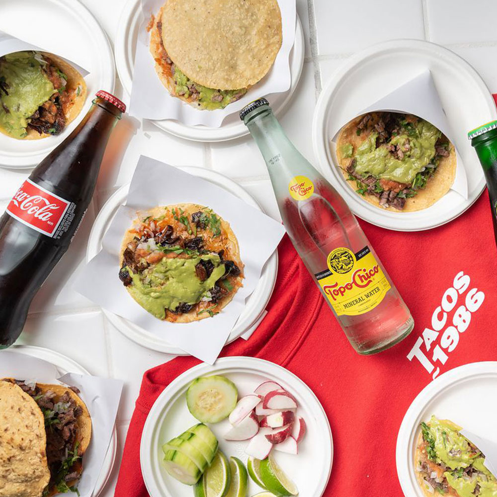 Tacos, drinks and accouterments