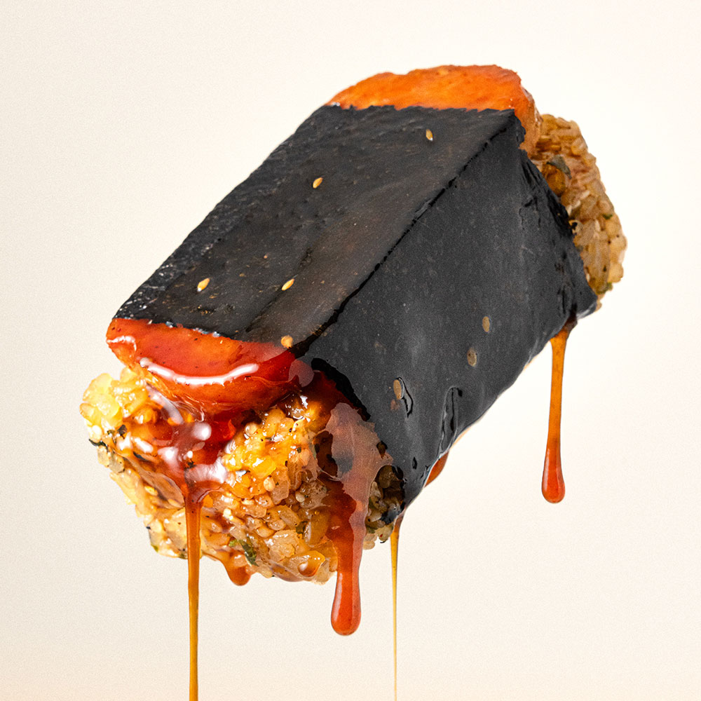 Spam masubi dripping with sauce